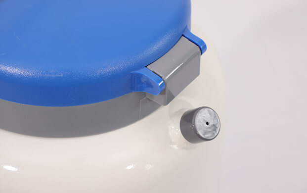 液氮容器真空口破损还能用吗？