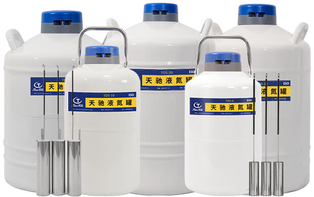 储存型液氮罐出厂会配备提桶么？