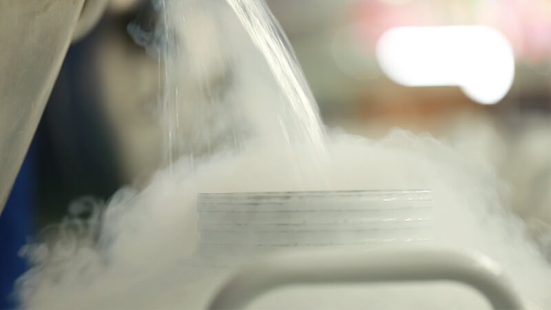 液氮储存罐加液氮要加满吗