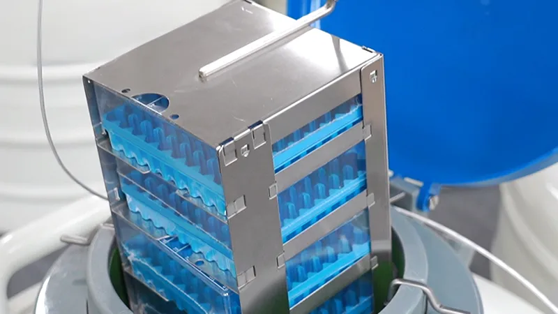 正确从液氮罐中取细胞